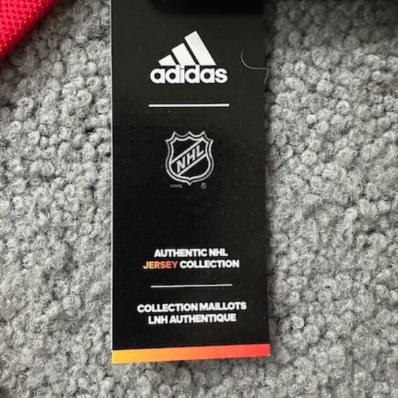 NHL Calgary Flames Adidas Jersey - Size 52 - New with Tags - Perfect Condition - Picture 8 of 14